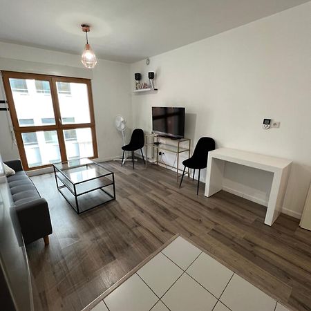 Appartement 2 Pieces Ligne 1 Montreuil  Exterior photo